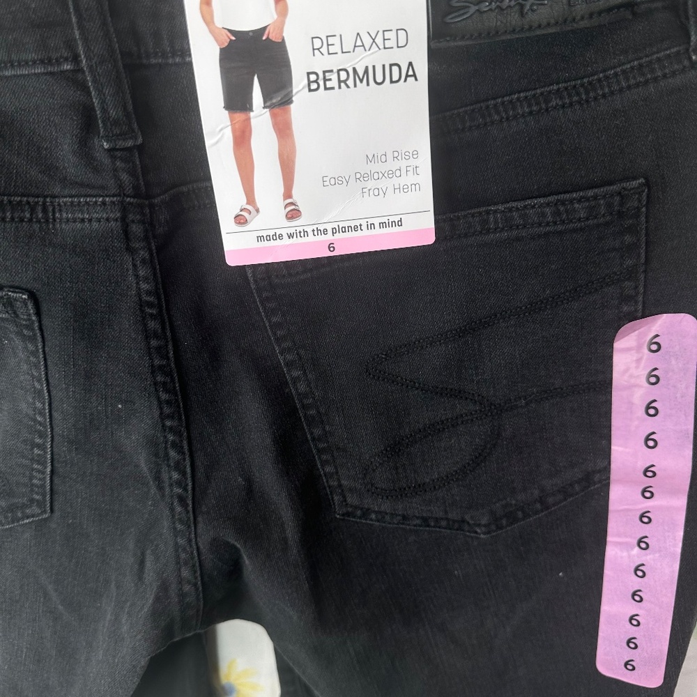 Seven7 Women's Mid Rise Relaxed Fit Fray Hem Bermuda Shorts NWT black sz 6